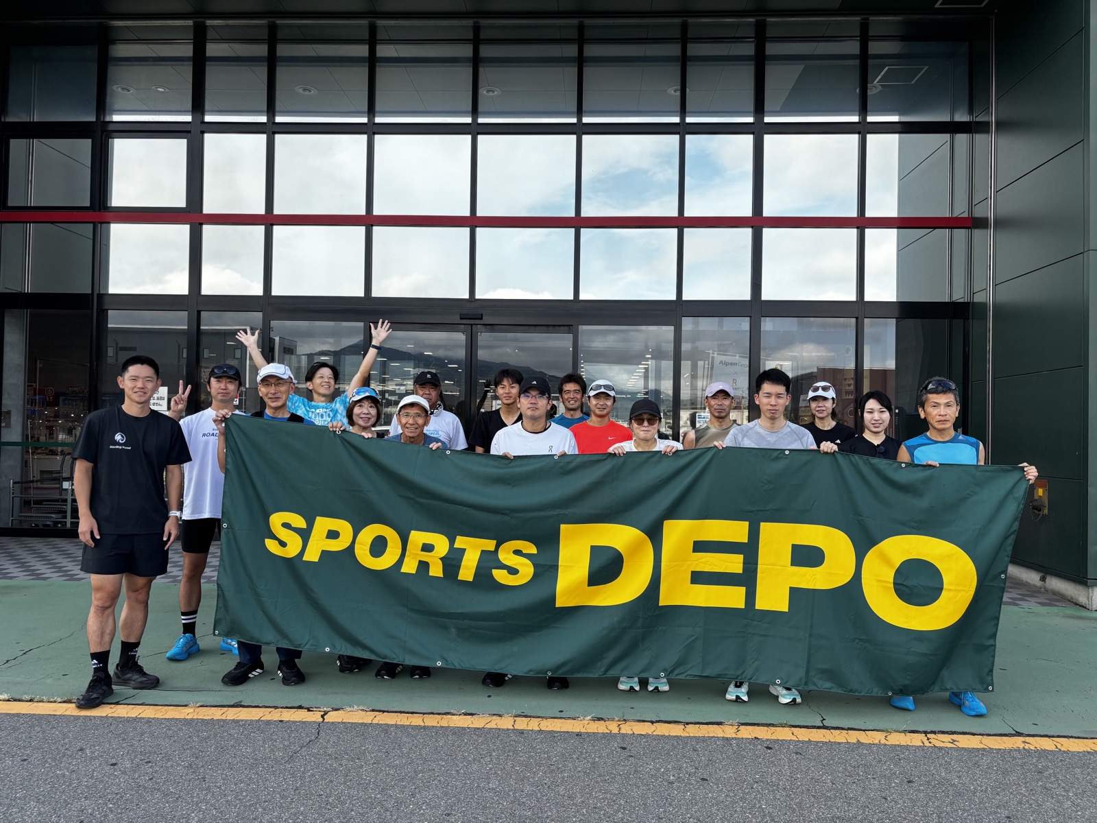 SPORTS DEPO長野店 adidas試履きイベント 集合写真